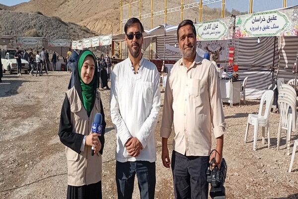 آغاز مراسم روز شهر بار با افتتاح نمایشگاه محصولات محلی و صنایع دستی