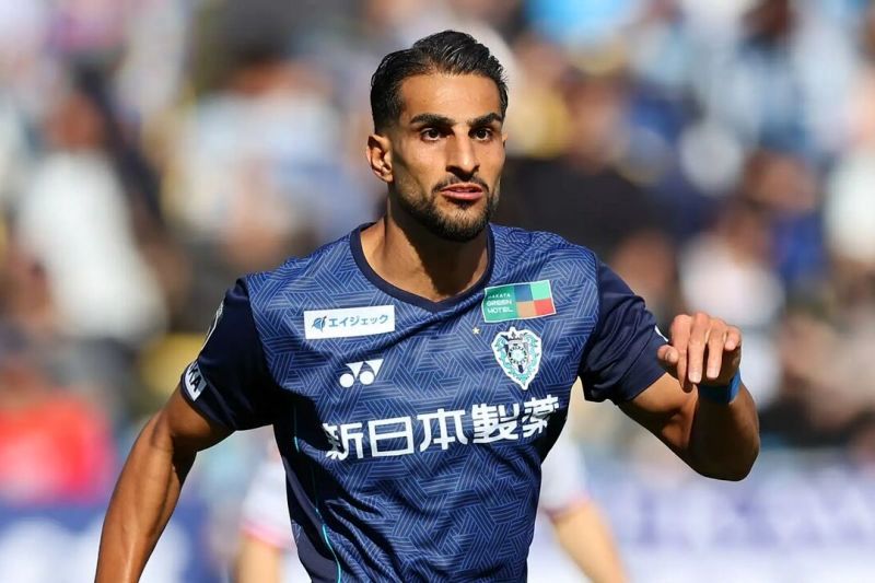 پایان شایعات بازگشت به پرسپولیس؛ زاهدی  در لیگ سامورایی‌ها ماندنی شد