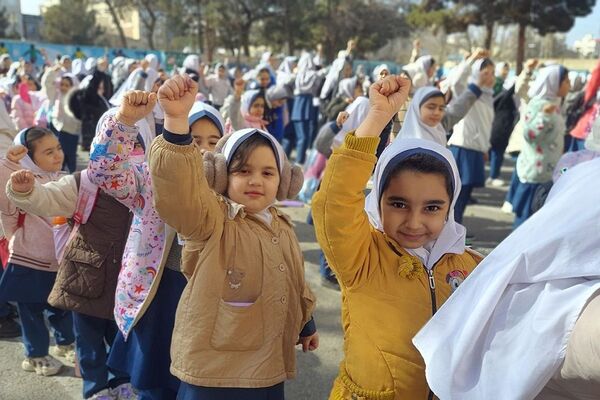 طنین زنگ انقلاب در مدارس شهرستان شهریار 