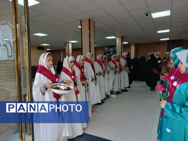 تجلیل از معلمان و معلمان پیشکسوت در بافق