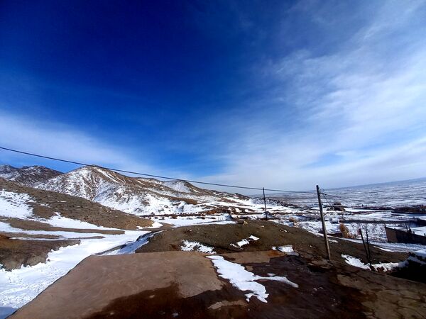 بارش برف زمستانی در روستا بتو 
