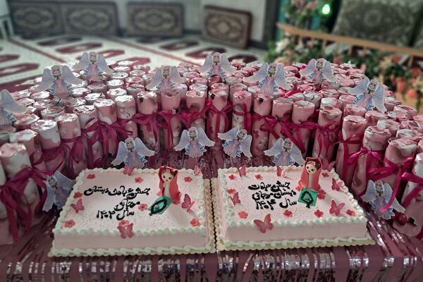 مراسم جشن تکلیف دانش‌آموزان دبستان موجانی ناحیه دو شهرری 