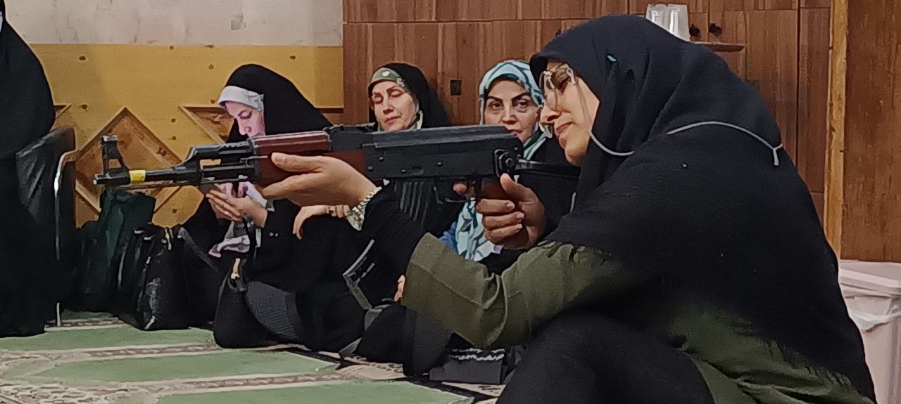  دوم آموزش نظامی بانوان «جانفدا» کیانمهر کرج
