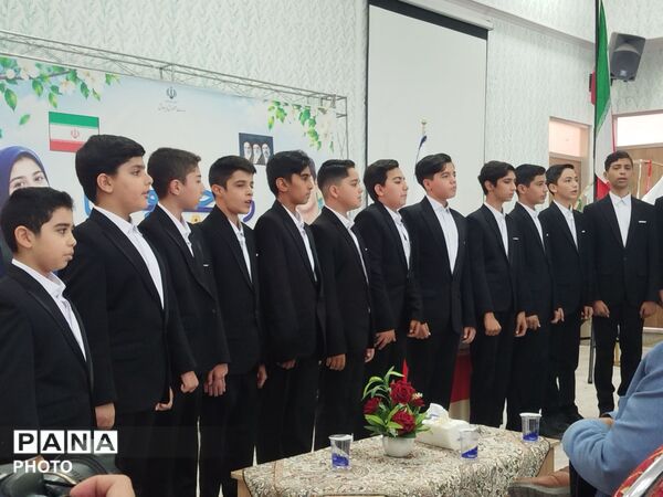 آیین «زنگ جوانه‌ها» در دبیرستان شهیده حجاب سمنان