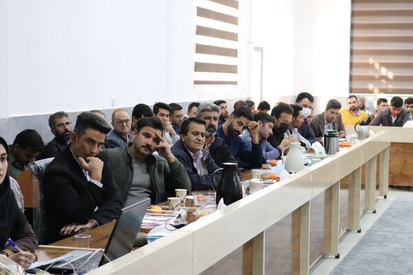 گردهمایی تخصصی مدیران مدارس ابتدایی شهرستان راز و جرگلان با معاون آموزش ابتدایی اداره‌کل استان و روسای ادارات