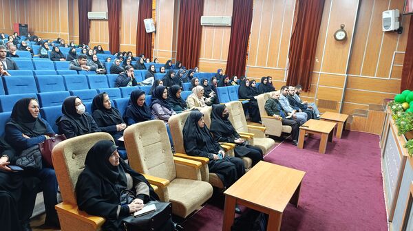برگزاری طرح یاریگران زندگی در کانون ملائک شهرستان قرچک 