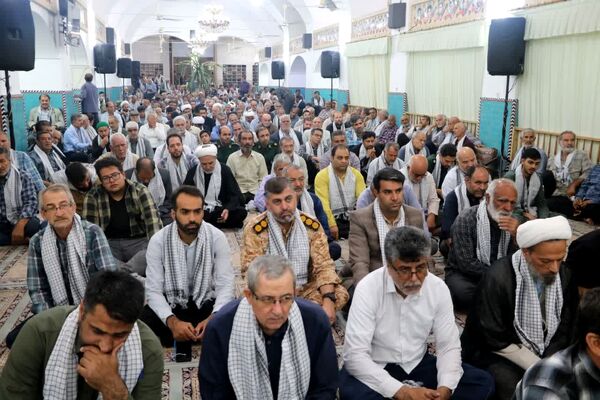 تجمع مردم اردکان در پی‌شهادت شهید سیدحسن نصرالله در پایگاه انقلاب اردکان مسجد کشکنو