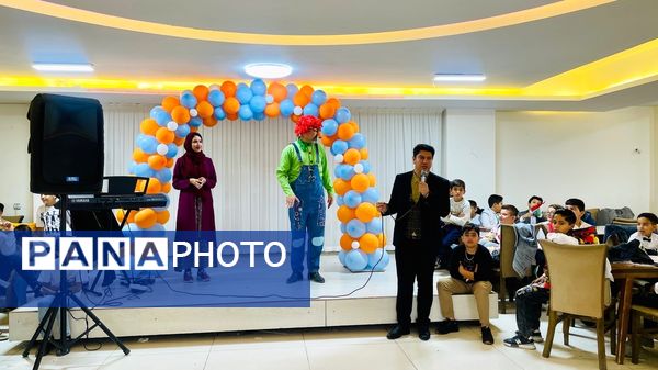 جشن روز دانش‌آموز در مدرسه معلم آشخانه 