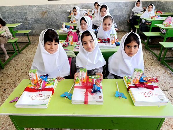 جشن شکوفه ها در مدارس خراسان شمالی