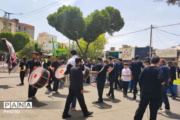 هیئت عزاداران و دسته وران در روز رحلت پیامبر اکرم (ص) و امام حسن مجتبی (ع) در شیروان 