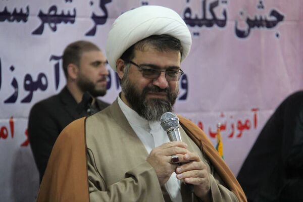 جشن تکلیف دانش‌آموزان دختر اسلام آباد غرب