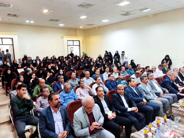 معاون وزیر آموزش و پرورش با مدیران مدارس شهرستان آبدانان دیدار کرد