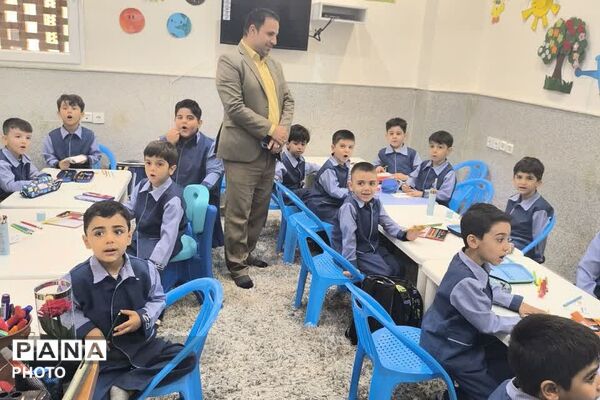 بازدید رئیس سازمان ملی تعلیم و تربیت کودک شهرستان های استان تهران از مرکز کودکستان دکتر حسابی شهرری