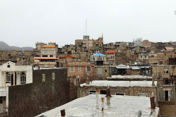 بارش باران و برف الهی در نوروز ۱۴۰۴ در شهر زیبای بار 
