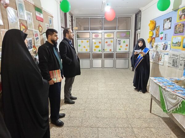 «مدرسه انقلاب» در تویسرکان؛ روایتی از تاریخ و هویت ایرانی برای نوجوانان