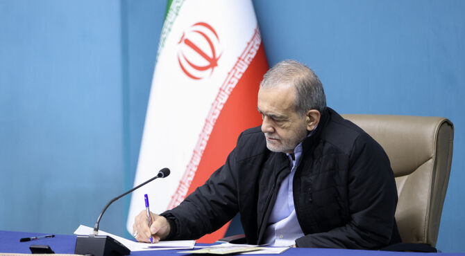 حفظ عزت و تأمین آسایش بازنشستگان، تعهدی انکارناپذیر برای دولت است