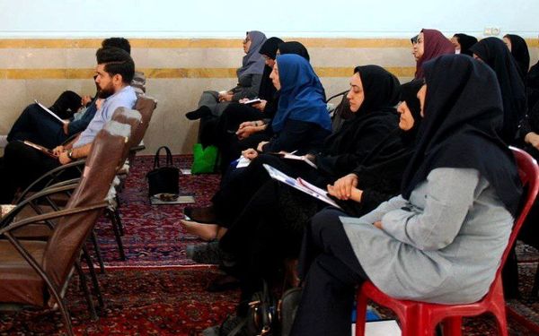 نشست تخصصی شورای آموزگاران قطب ۱ شهر قیامدشت 