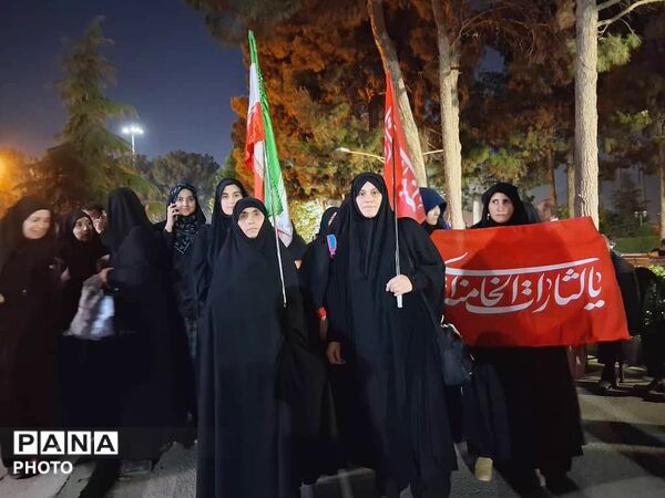 دانشگاه آزاد شهرقدس؛ مأمن زائران اردبیلی در مسیر وداع با رهبر شهید