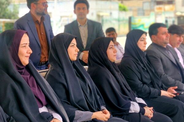 آیین افتتاح زمین چمن مصنوعی در قرچک