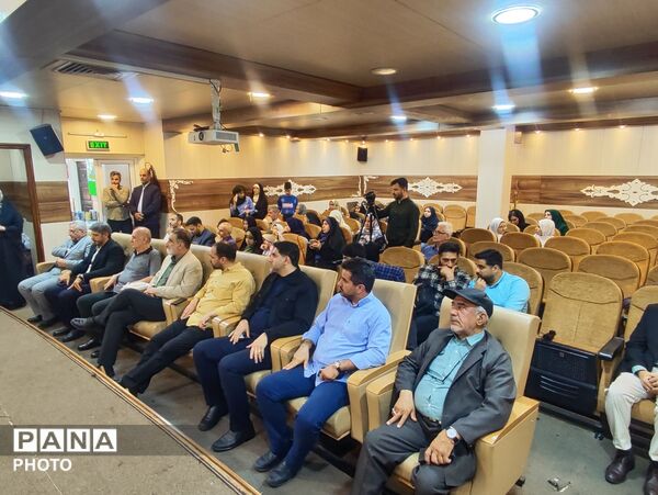 تجلیل از نویسندگان دهه هشتادی و نودی حوزه دفاع مقدس