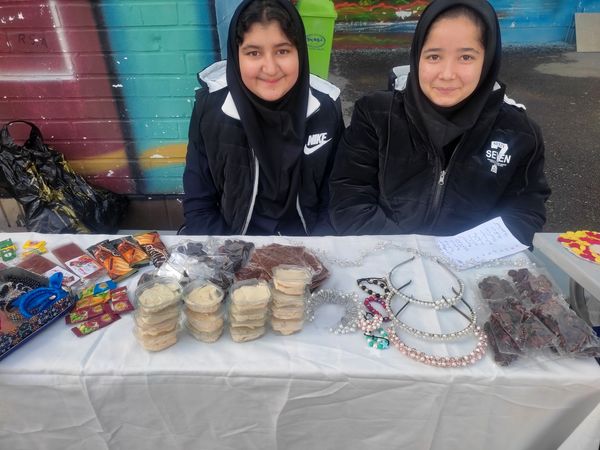 برپایی بازارچه دانش آموزی در دبیرستان فیاض شهرستان کاشمر 