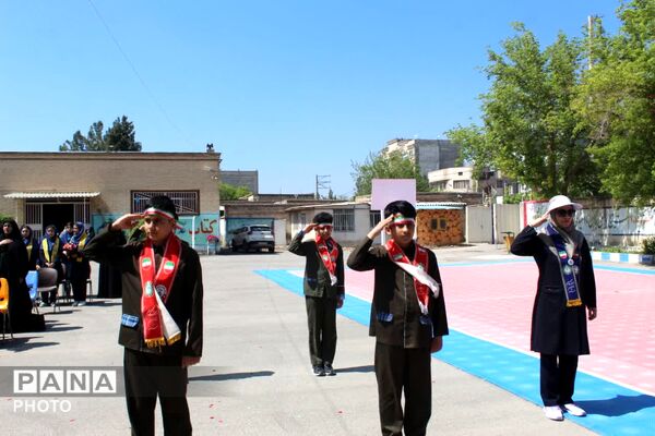 زنگ سپاس معلم در فاروج به صدا در آمد 