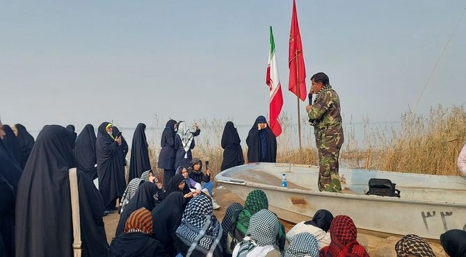 سفر به عمق تاریخ؛ جایی که دانش‌آموزان نسل امروز، قدم در خاک غیرت گذاشتند