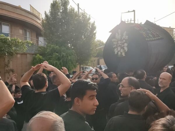 کاروان بزرگ علم گردانی در کاشان