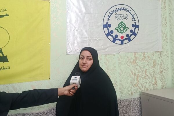 امروز معلمان و دانش آموزان درس جهاد را مشق می کنند