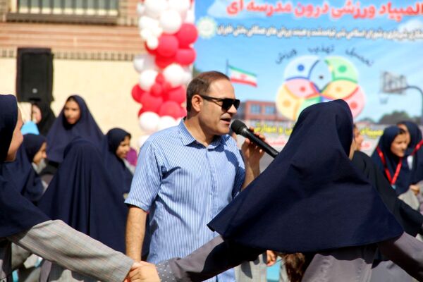 پروازِ شورِ ورزش در کاوه آهنگر