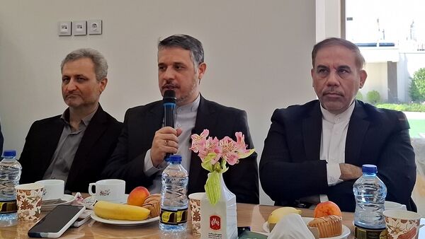 بازدید از مرکز خانه چتر موسسه خیریه گلستان علی(ع)
