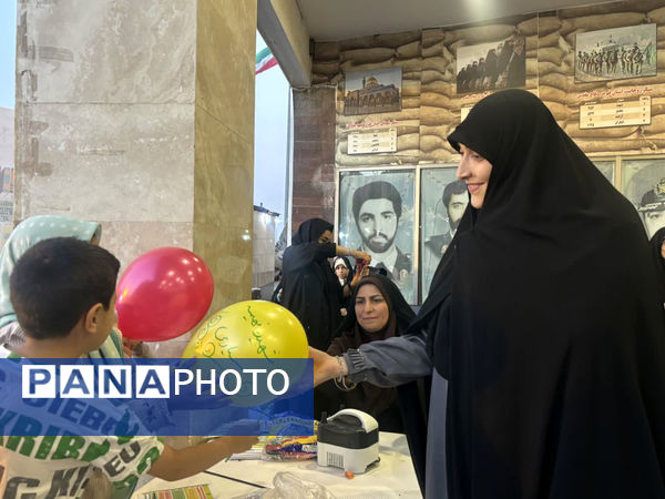 برپایی شادواره خانوادگی به‌مناسبت هفته دفاع مقدس در قم