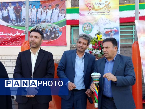افتتاح مسابقات ورزشی بین مدرسه‌ای «جام اقتدار ایران»