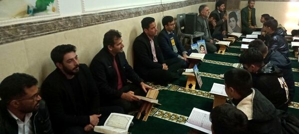 آیین معنوی انس با کلام‌الله در مدرسه شهید صادقی 