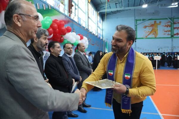 سالن شهید رجایی ورامین میزبان همایش یاوران انقلاب