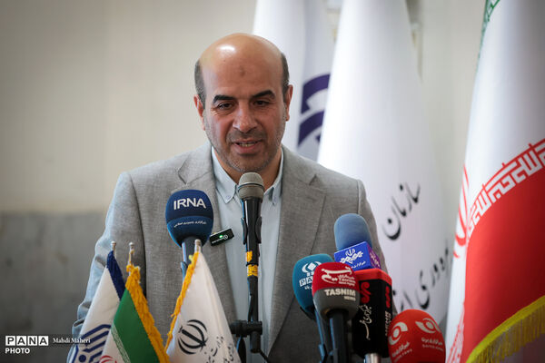 مراسم آغاز نصب نیروگاه خورشیدی در 12 هزار مدرسه سراسر کشور