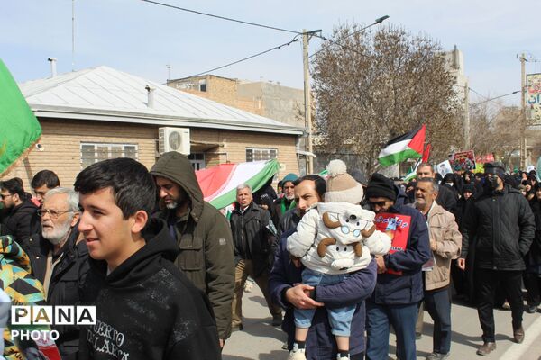 مردم فاروج باری دیگر در روز قدس حماسه آفریدند 