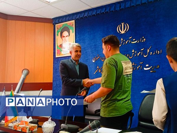 مراسم تجلیل از خبرنگاران پانا کاشمر 