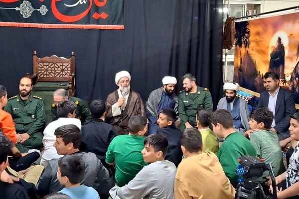 حضور پررنگ دانش‌آموزان شهرستان‌قرچک در اعتکاف دانش‌آموزی