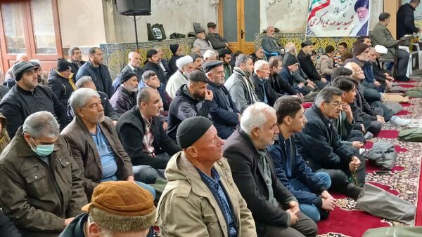 اقامه نماز پرفیض جمعه در سمنان