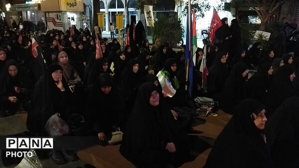 حضور پرشور مردم شهرستان نیشابور در صد و شصت و پنجمین شب از اجتماعات در حسینیه امام خمینی