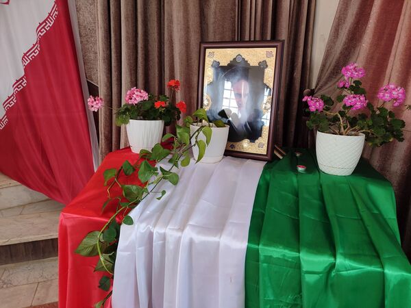شکوه جشن دهه فجر در دبیرستان جوادالائمه سورشجان