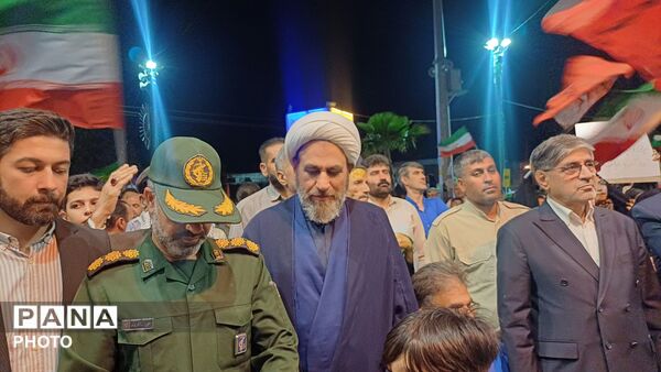 کوهدشت  یک صدا،اجتماع مردمی برای دفاع از وطن  وبیعت بارهبر جدید