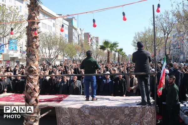 تجمع سوگواران رهبر شهید انقلاب در بهارستان‌دو