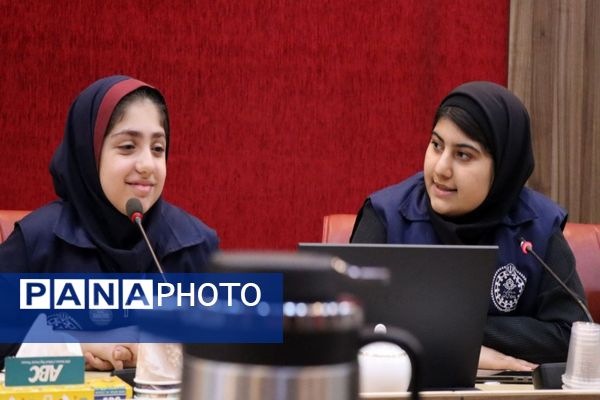 نشست صمیمی فعالین رسانه ای دانش‌آموزان با مدیرعامل خبرگزاری پانا