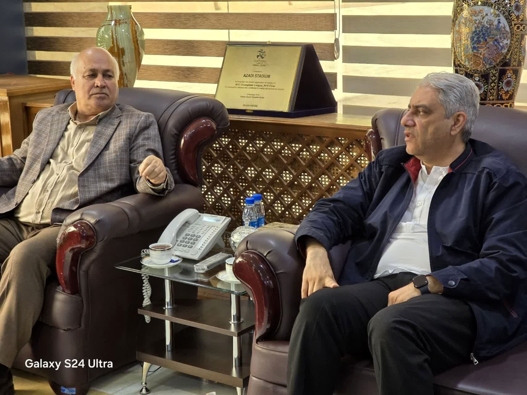 دیدار رییس فدراسیون اسکیت با مدیر مجموعه ورزشی آزادی