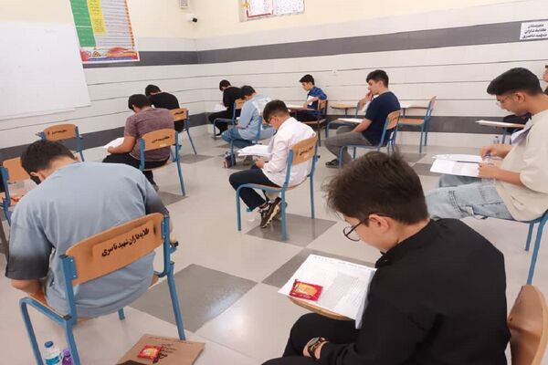 آزمون تکمیل ظرفیت پایه دهم مدارس استعدادهای درخشان در بهبهان
