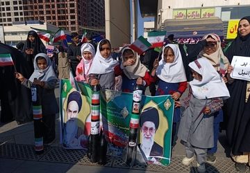 راهپیمایی غرور آفرین۱۳ آبان در مشهد مقدس 