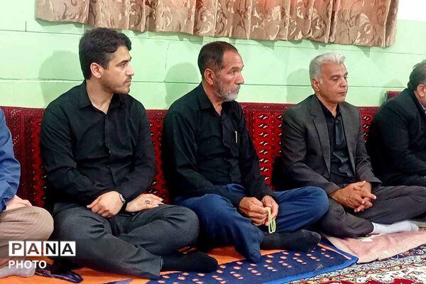 حضور پرشور فرهنگیان و دانش‌آموزان مانه در آیین جاماندگان وداع با امام شهید