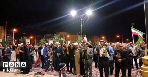 همراهی کودکان جعفرآباد تا آستان شهدای گمنام در شب هشتاد و یکم